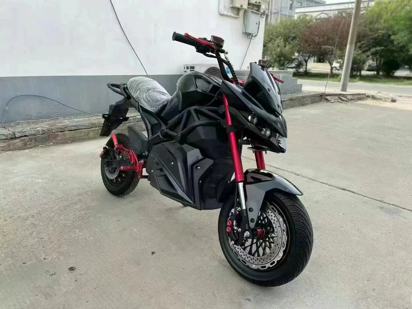 Cl'S New Z6 Electric Motorcycle 72V Electric High-Power Motorcycle Replaced by a High-Speed Electric Motorcycle Sports Car