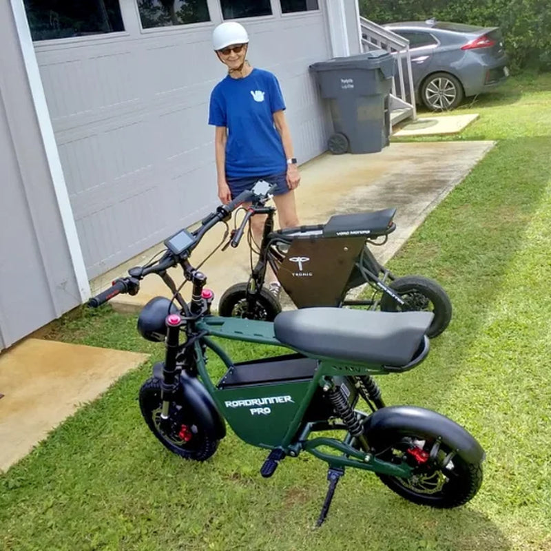 Roadrunner Pro Seated Electric Scooter